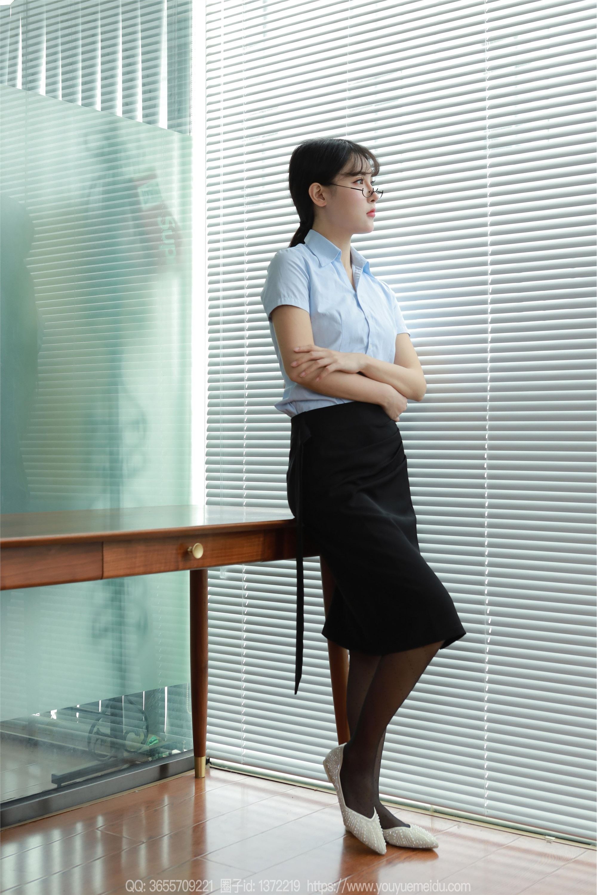 IESS异思趣向  2024.06.12 丝享家 1766 小宝《迷人波点》